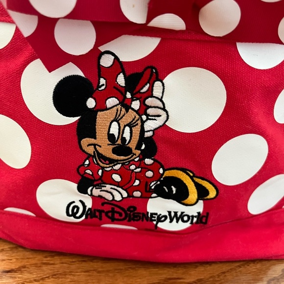Authentic Disney Parks Minnie Mouse bag, red and white in good condition - Picture 11 of 13